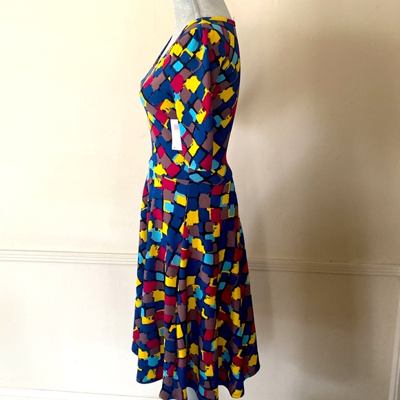 LuLaRoe 💛“NICOLE”💙 FIT-AND-FLIRT MIDI DRESS SIZE EXTRA SMALL 🌟NWT🌟 - Picture 5 of 13